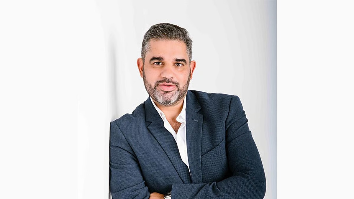 BB Dializa intră într-o nouă etapă de dezvoltare, odată cu preluarea integrală de către investitorul britanic Kavit Handa, stabilit în Dubai și președinte al grupului Africa Capital. Această etapă marchează începutul unei noi faze de dezvoltare, prin care compania  va deveni un centru regional de excelență în dializă modernă, accesibilă și de înaltă calitate.
